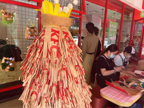 當藝術(shù)與環(huán)保相遇——肯德基昆明湖餐廳的“變廢為寶”主題展